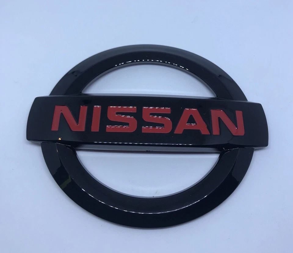 Emblemas traseiros Nissan Versa 2012-2017 novo emblema OEM - Imagem 2 de 3