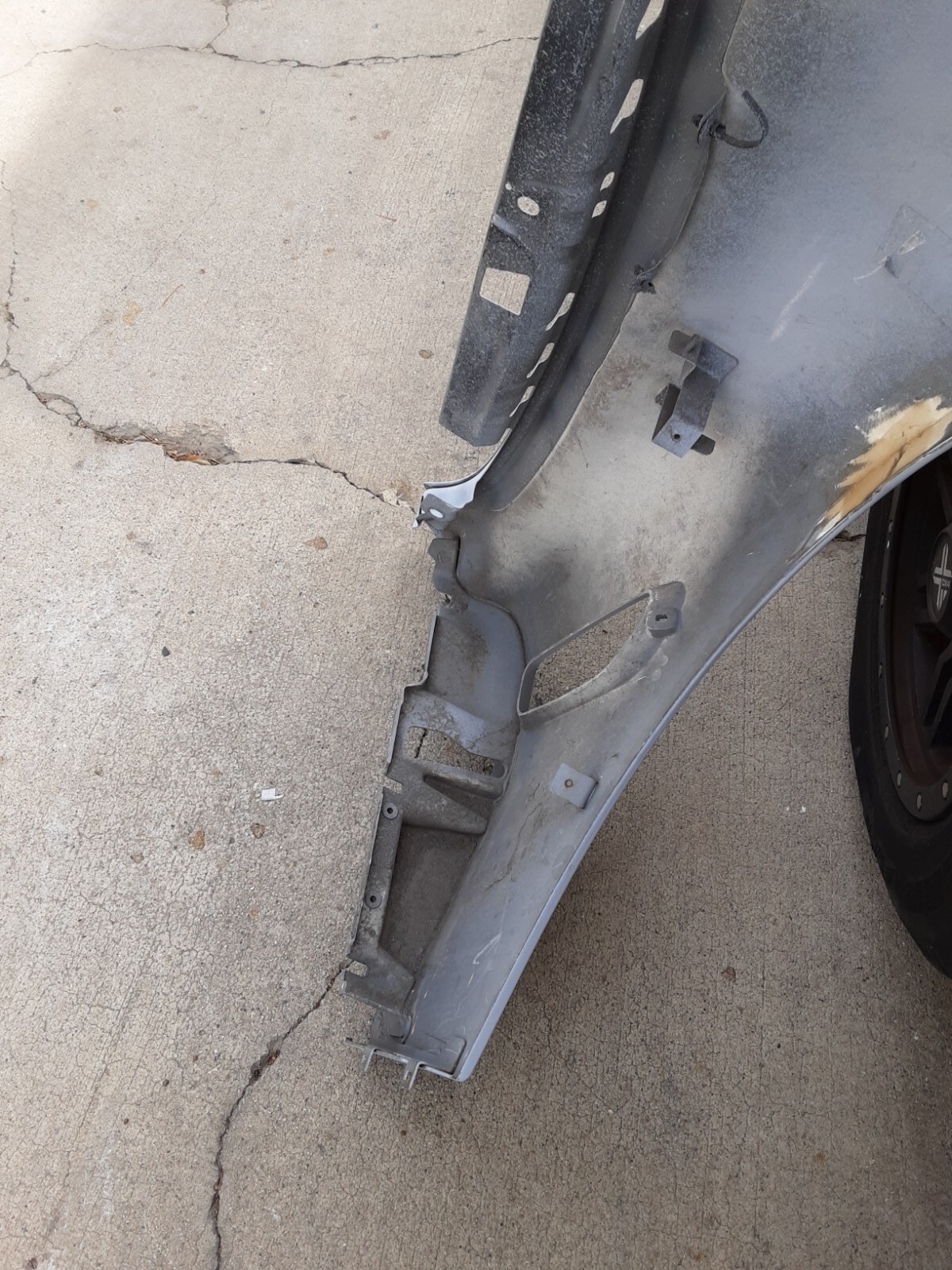 Aston Martin Rapide  Left Fender 2010-2019   AD43-F16006-AA OEM  NON DAMAGEd