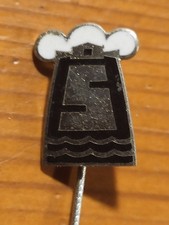 RUSSIA LATVIA OLD SOVIET PIN BADGE   (LD)