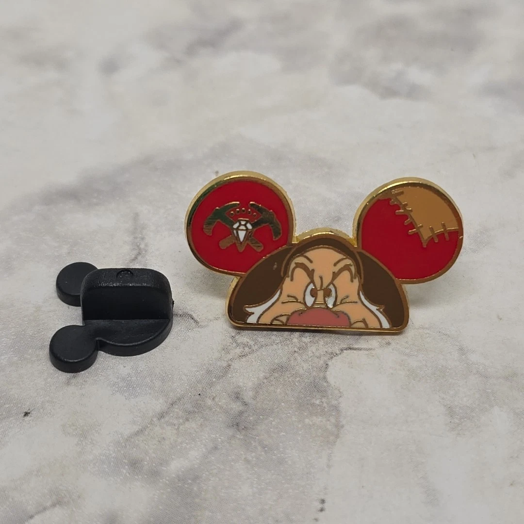 Disney Trading Pin Grumpy Snow White And The Seven Dwarves Ear Hat