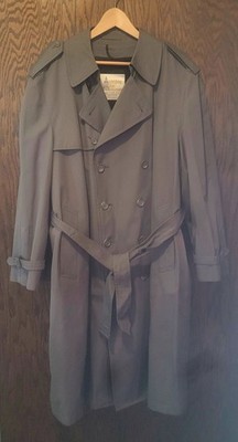 Vintage London Fog Double Breasted Trench Coat w Removable Lining size 46R Reg