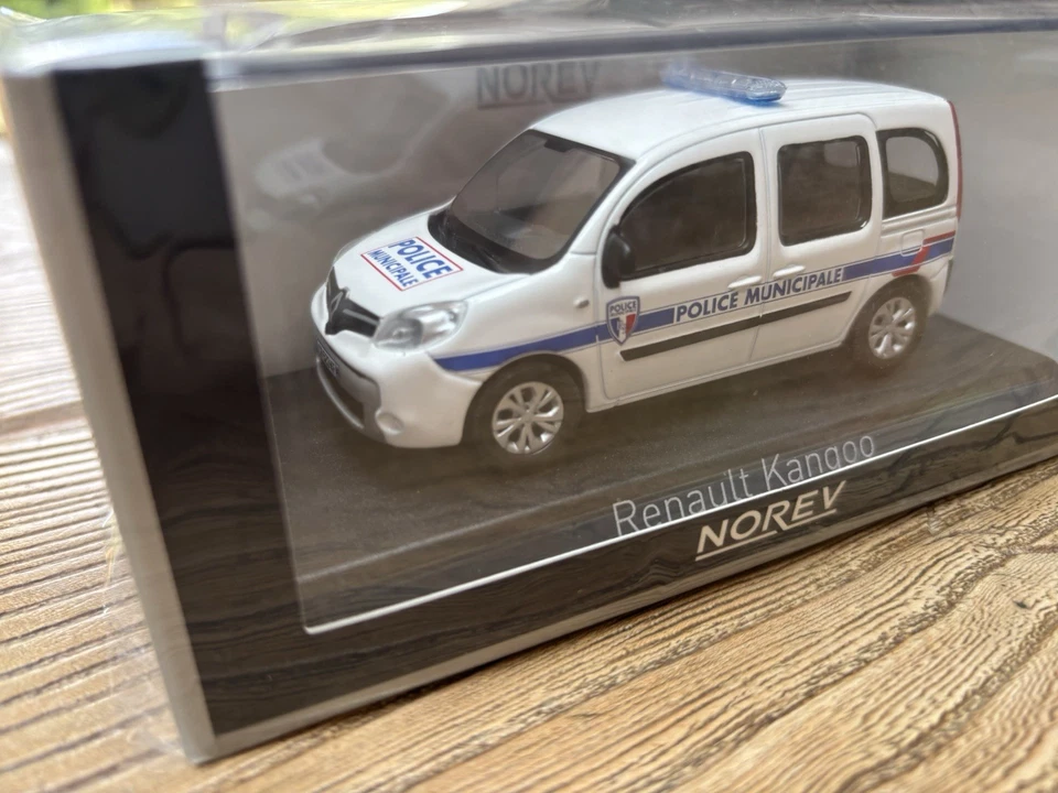 1:43 NOREV Renault Kangoo 2013 🇫🇷 Police Municipale 🇫🇷 511323 - Image 2 of 4