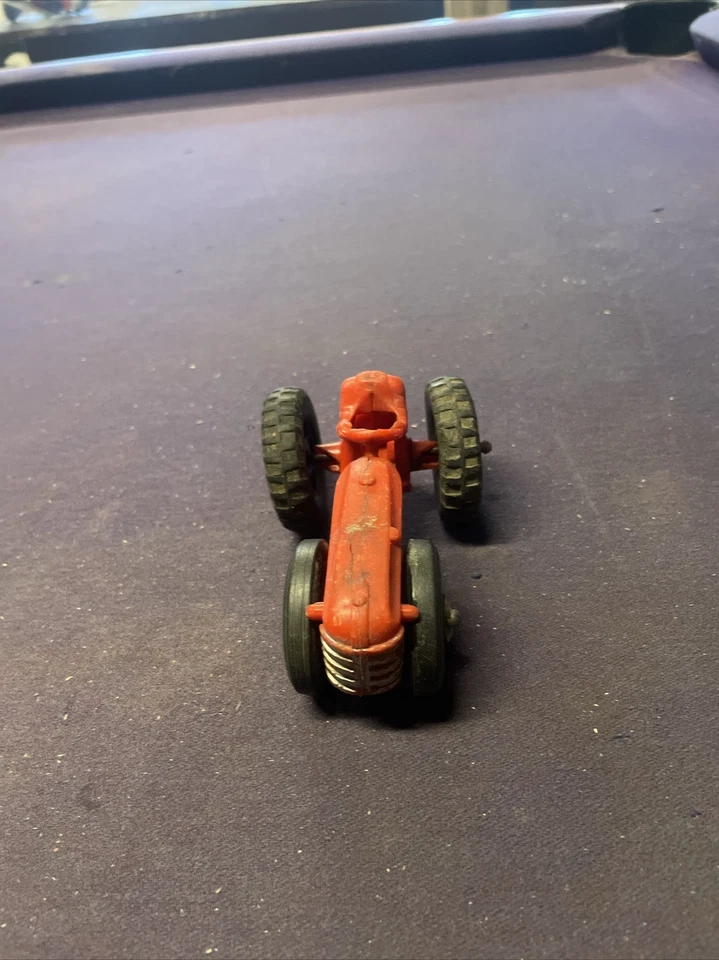 Trator de brinquedo Hubley de plástico - Imagem 2 de 4