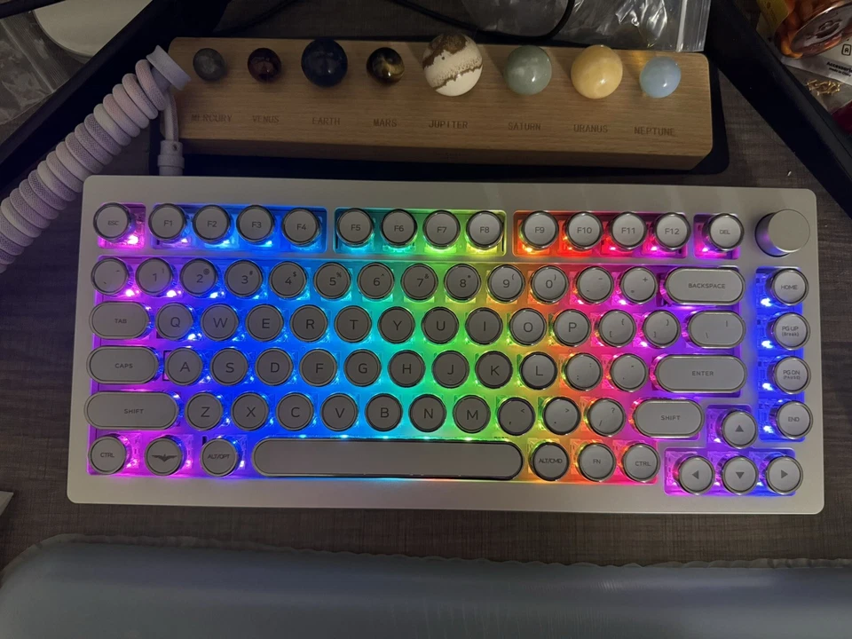 Monsgeek M1 Silver Gasket Keyboard 75% CNC Aluminum Wireless Hot Swap Full Built - Image 4 of 4