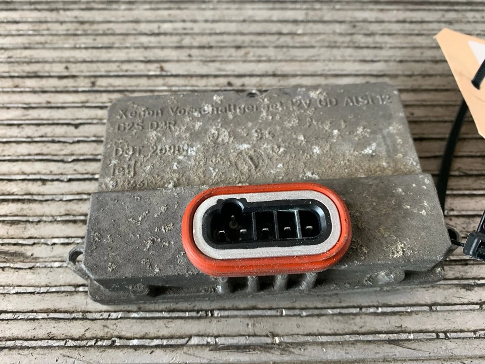 81693 Centralina Luce Xenon MERCEDES-BENZ CLS (C219) 5DV008290-00 - Immagine 2 di 3