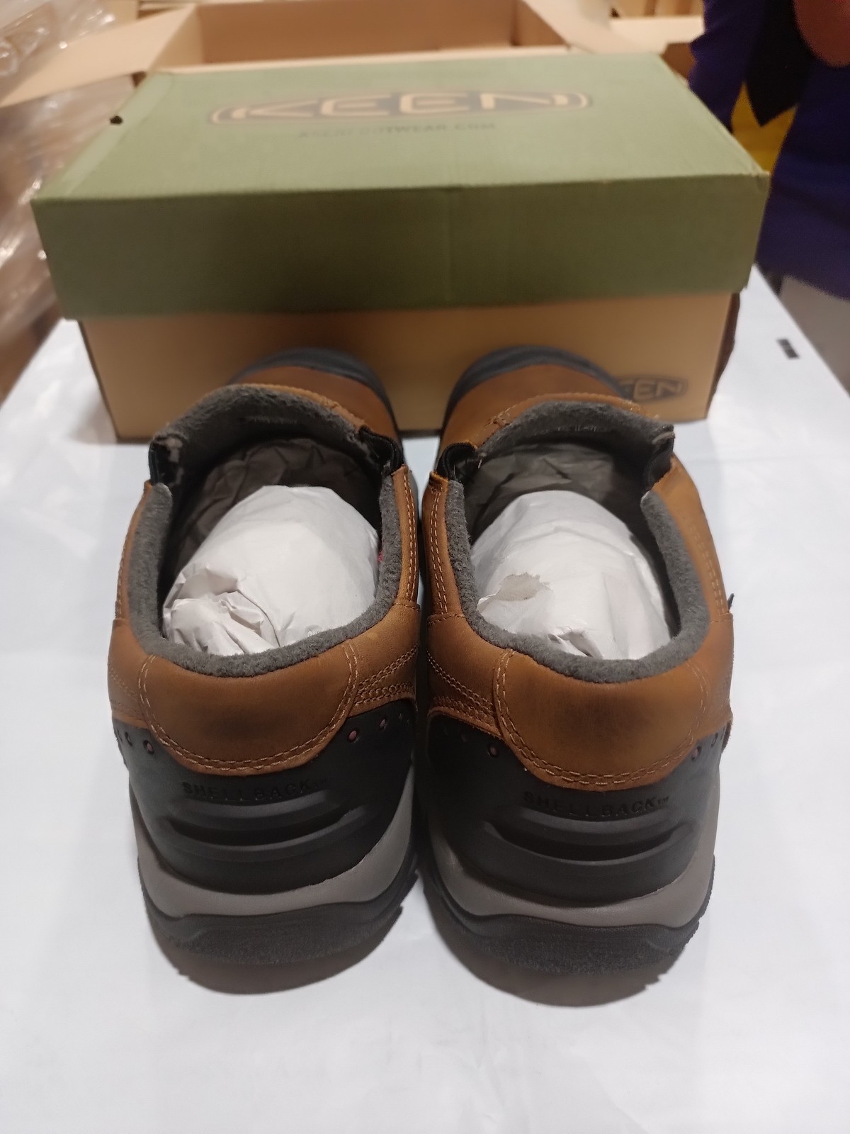 LikeNew_KEEN Mules slip on impermeabili da uomo Bressanone doghe_nero ardesia madder