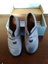 Klouds Silver Lining Collection taupe closed in shoes Size 40 Brand new in box