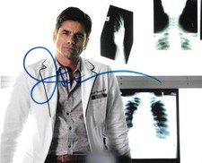 * JOHN STAMOS * signed autographed 8x10 photo * SCREAM QUEENS * 1