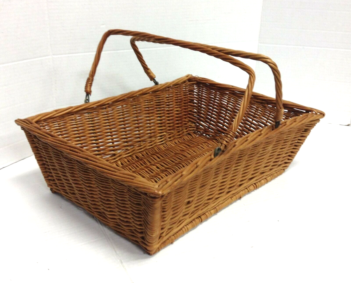 VINTAGE Basket 2 handles rectangle wicker brown storage picnic