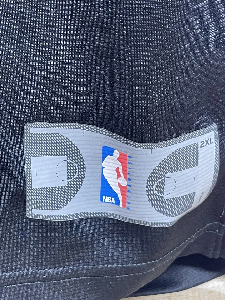 НОВАЯ МУЖСКАЯ ФУТБОЛКА FANATICS CHICAGO BULLS/24 «MARKKANEN» черная/красная NBA — XXL - Изображение 4 из 4