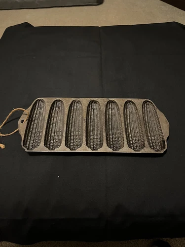 Griswold No. 273 Cast Iron Crispy Corn Stick Pan #930 Muffin Cornbread - Vintage