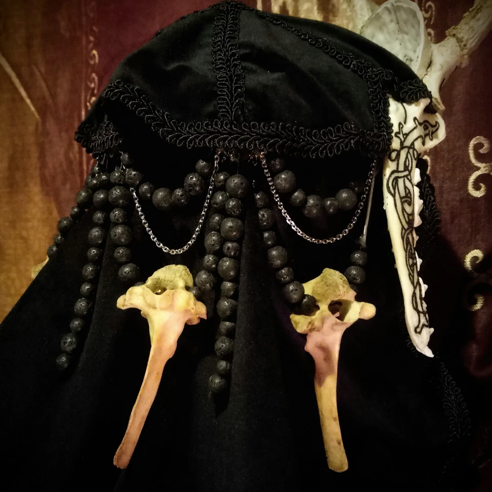 Norse Underworld Goddess Headdress with Deer and Coyote Bones Fantasy Cosplay - Image 4 of 4