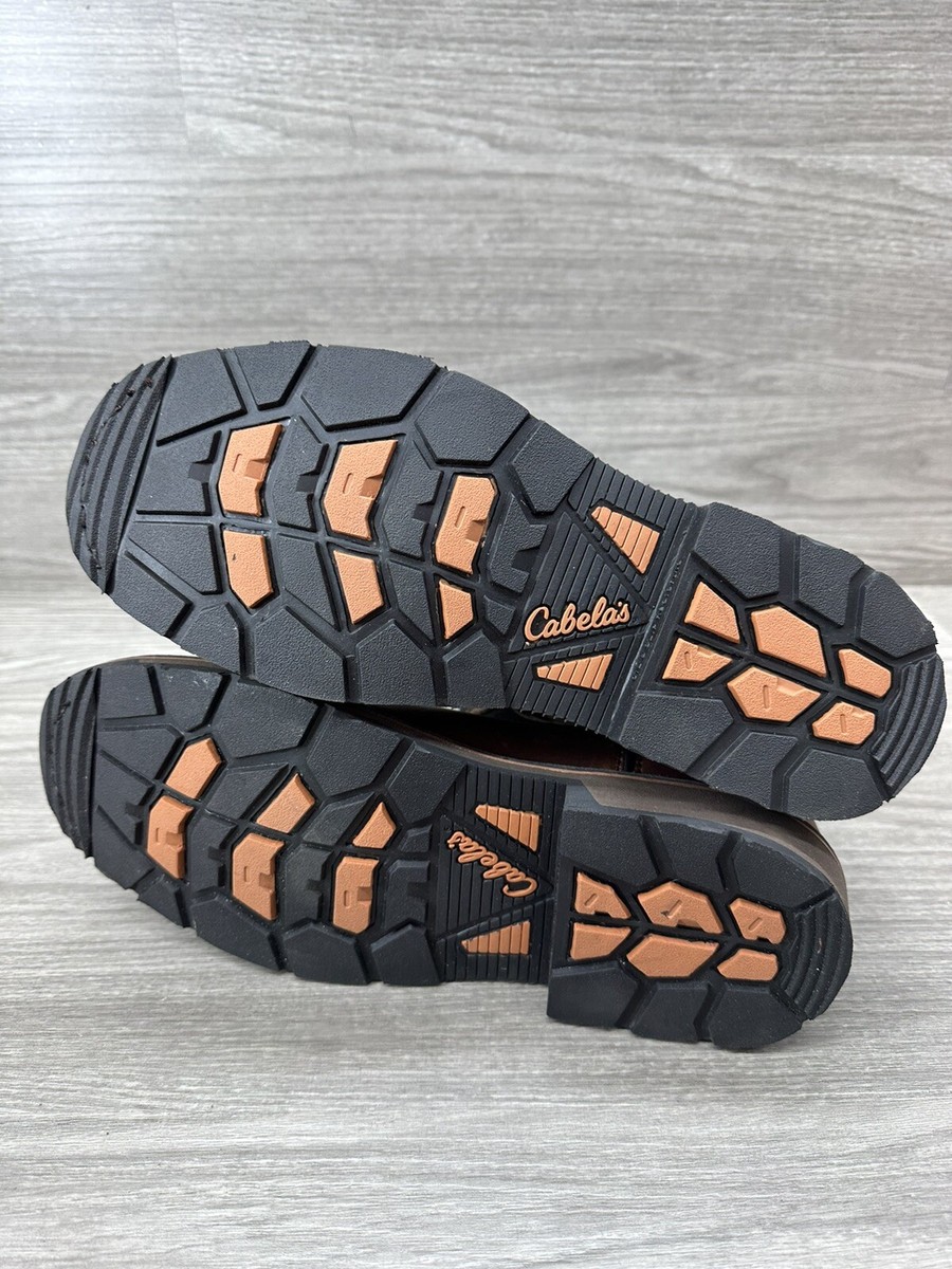 Cabela display picture 1