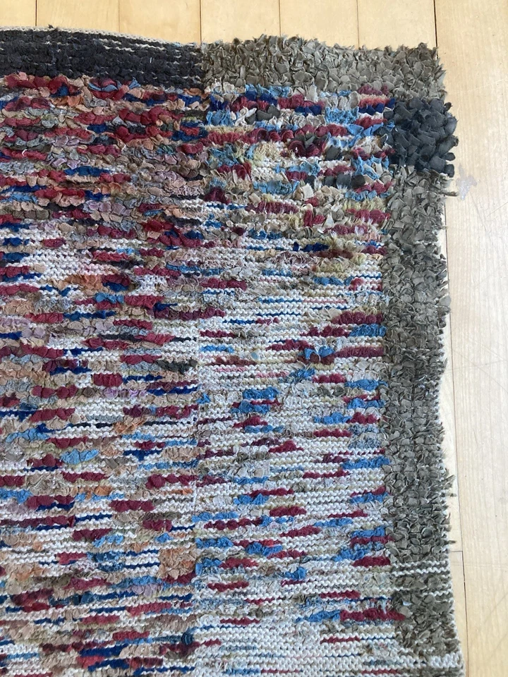 Rare! Antique American primitive Shaker Sheared Confetti Rug - Image 4 of 4