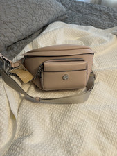 Women s Beige Crossbody Bag w/ Adjustable Str...