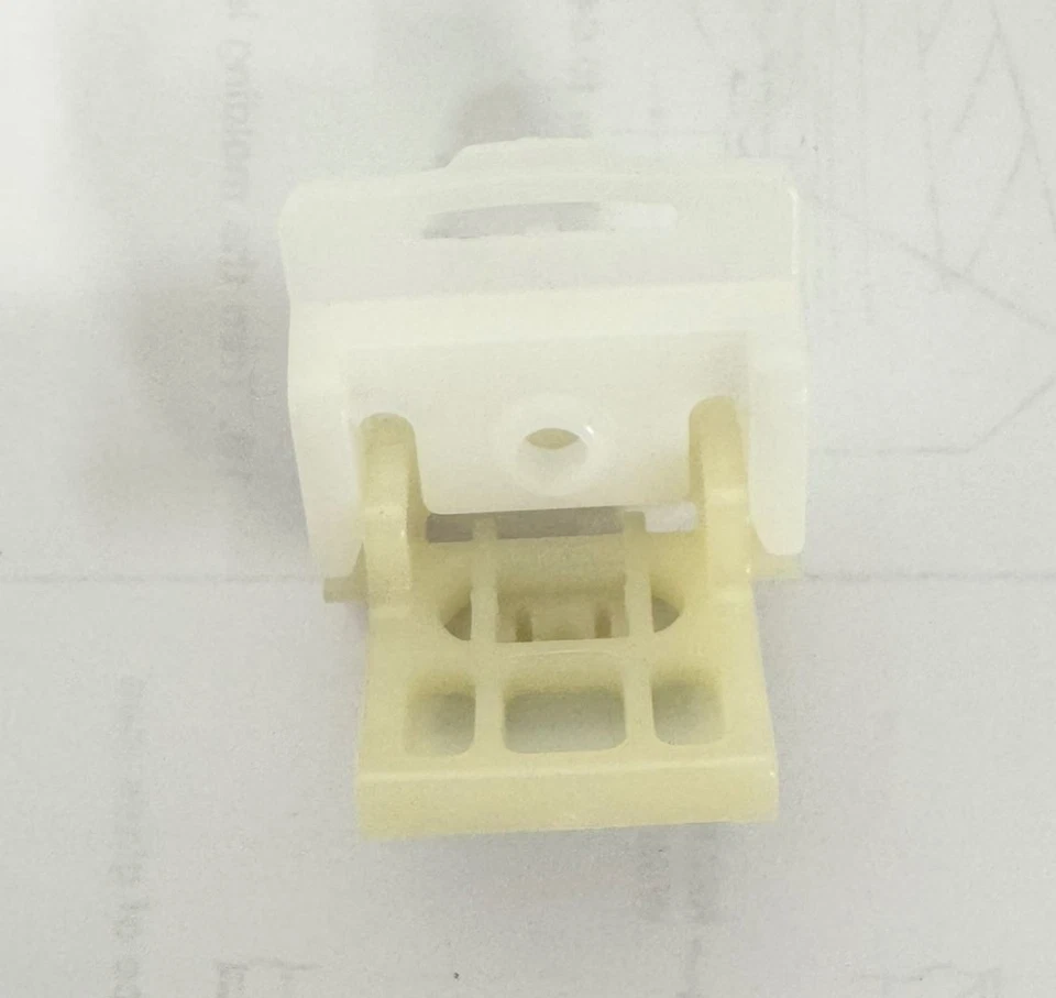 For 1988 - 1991 Honda CRX Rear Glass Upper Trim Clips 88-91 NEW  91508-SH2-003 - Image 3 of 4