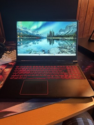 Acer Nitro 5 Gaming-Notebook AN517-55, Schwarz