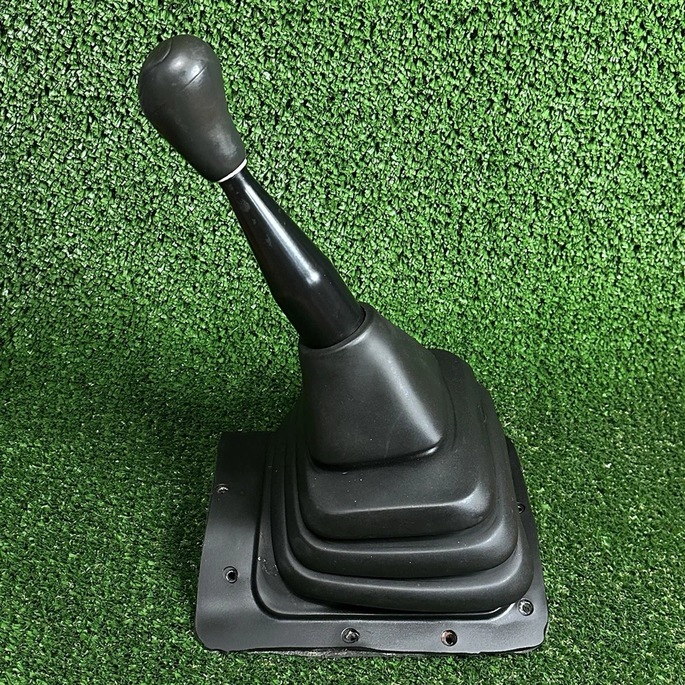 1997 GMC Sonoma Regular Cab 4-Cyl 2.2L 5 Speed Manual Trans Shifter Assembly - Image 2 of 4