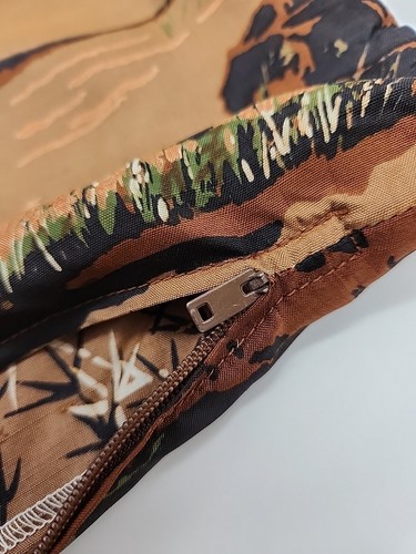 Vintage Signed Jim Thompson 100% Thai Silk SQ Pillow Case 15" Brown Ducks EUC - Picture 6 of 6
