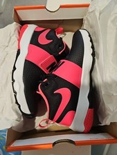 Nike TEAM hustle 6y