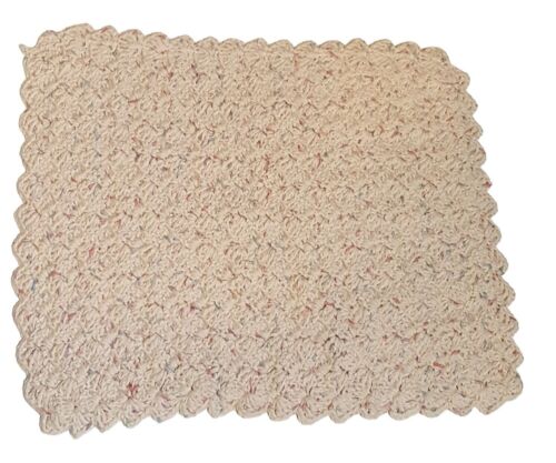 Vintage Crochet Placemats Scallop Edge Beige Colored Flecks Rectangle Set of 8 - Picture 3 of 7