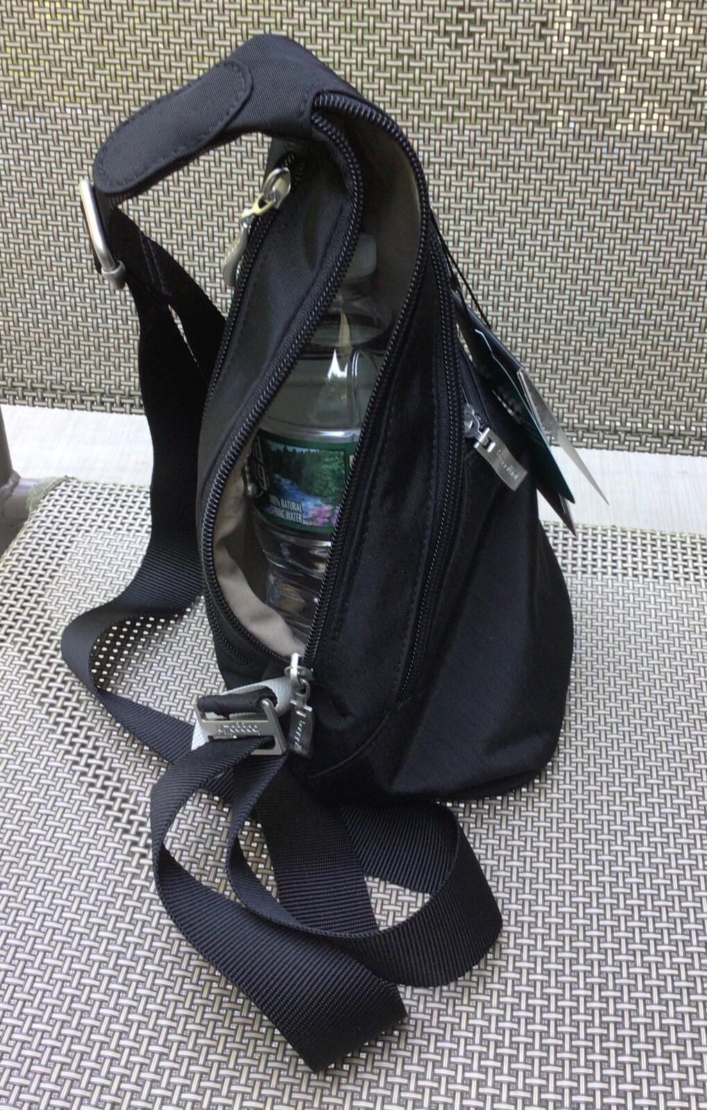 Picture 4 of 9