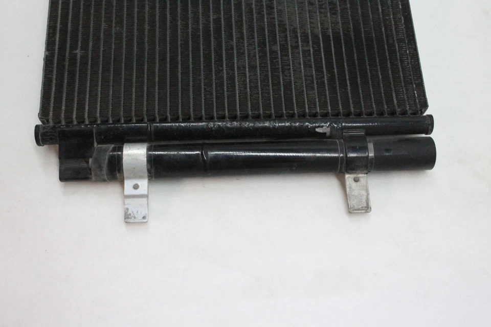 Audi S4 2010 - aire acondicionado condensador 8K0-260-403-AF OEM 09 10 11 12 Foto 3 de 4