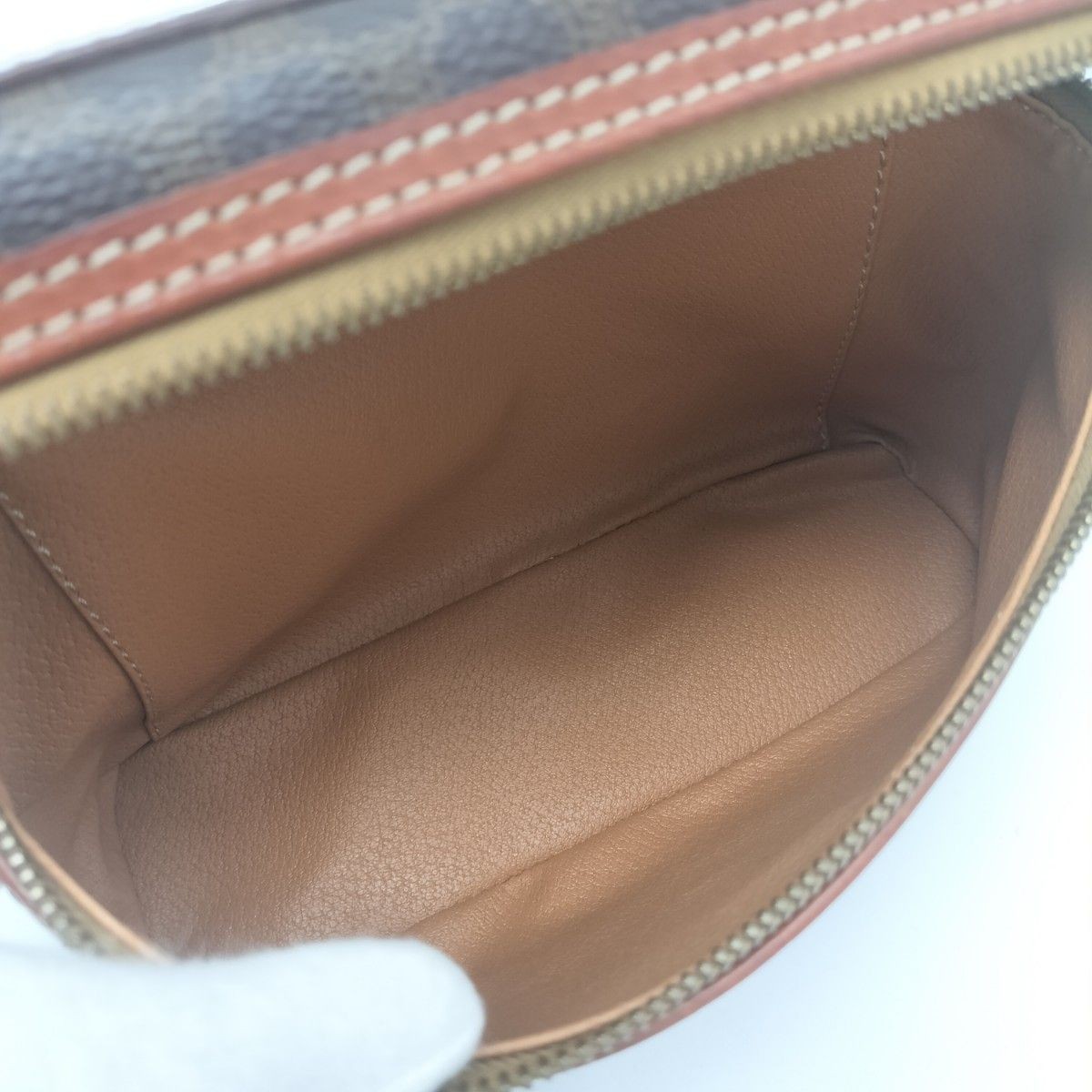 CELINE Macadam Pattern Leather Vanity Handbag Vin… - image 9