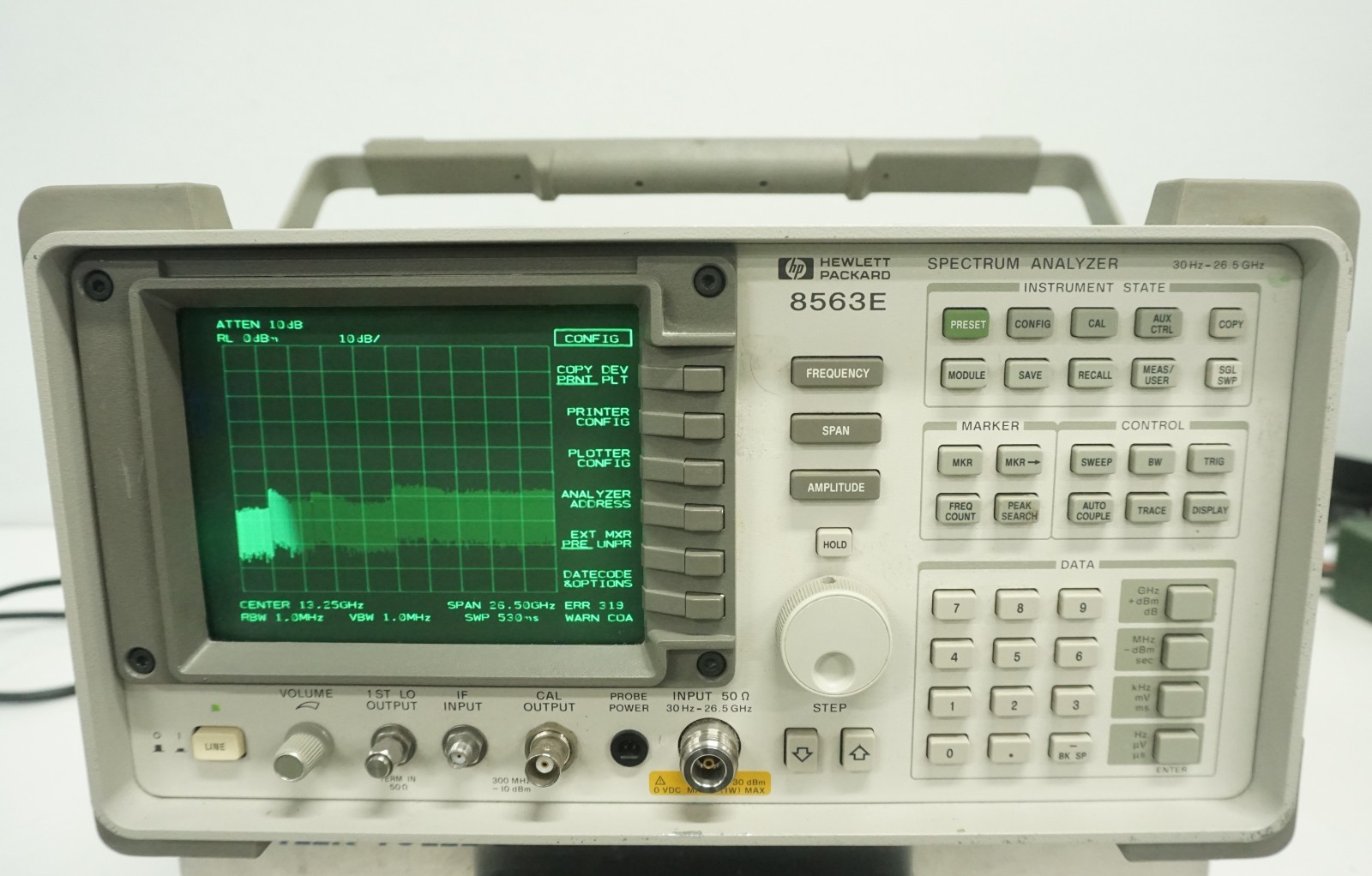 HP 8563E Spectrum Analyzer opt 006 & 008 - 30 Hz to 26.5 GHz