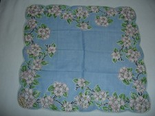 VTG.NWT CAROL STANLEY FLORAL HANKIE,SCALLOPED EDGE,11.5 X 12.5