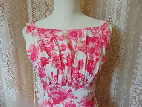 Cutest VTG 50/60s Pink Cotton Floral Fitted Sun Dress 32B 24W - Picture 3 of 11