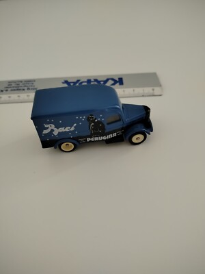    CORCC004 Corgi van Reo Delivery Van Baci Perugina 1/43