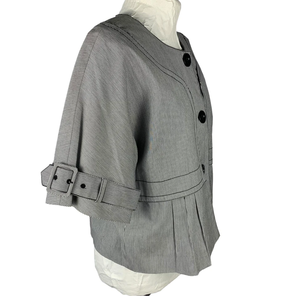 Blazer Kenneth Cole Reaction Manga Corta Mujer 12 Pin Rayas Negocios Informal  Foto 2 de 4