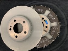 Mercedes-Benz GLC-Class Rear brake discs and pads