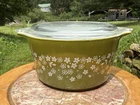 Vintage Pyrex 473 Spring Blossom Green White Crazy Daisy 1 Quart Casserole w Lid
