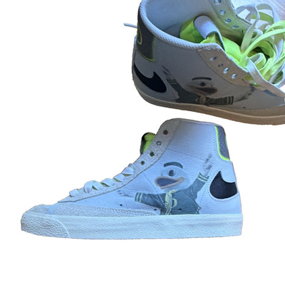 Nike U of O High Top Lace-Up Athletic Sneakers White Black Green