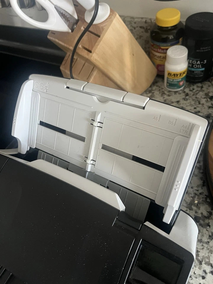 Escáner de documentos Fujitsu fi-7160 con bandeja PA03670-B055 - Probado funcionando Foto 2 de 4