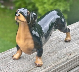 Vintage Mortens Studio Dachshund Dog Figurine Male 7" 1930’s 40’s Both Labels