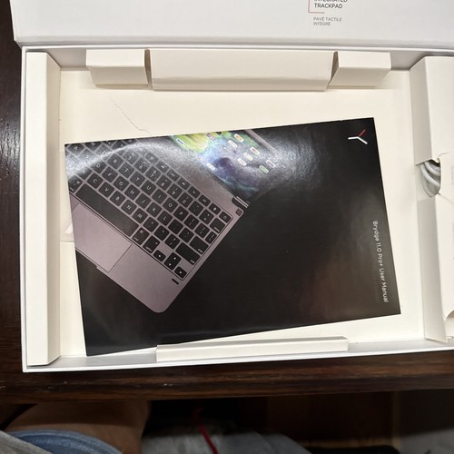 Brydge 11 Pro+ Wireless Keyboard w Trackpad for iPad Pro 11-inch 1st/2nd/3rd Gen - Picture 5 of 6