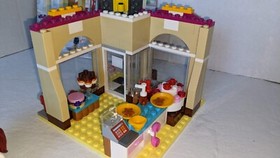 LEGO FRIENDS: Downtown Bakery (41006) 100% Complete with Manual