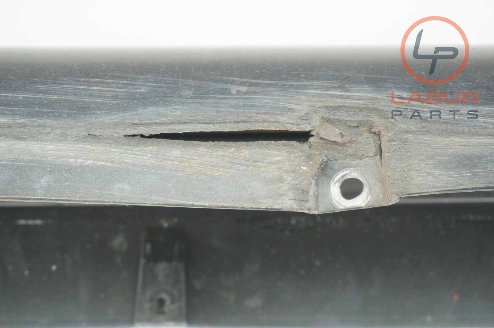 M139 09-13 Maserati Quattroporte Left Driver Side Skirt Rocker Panel SS386