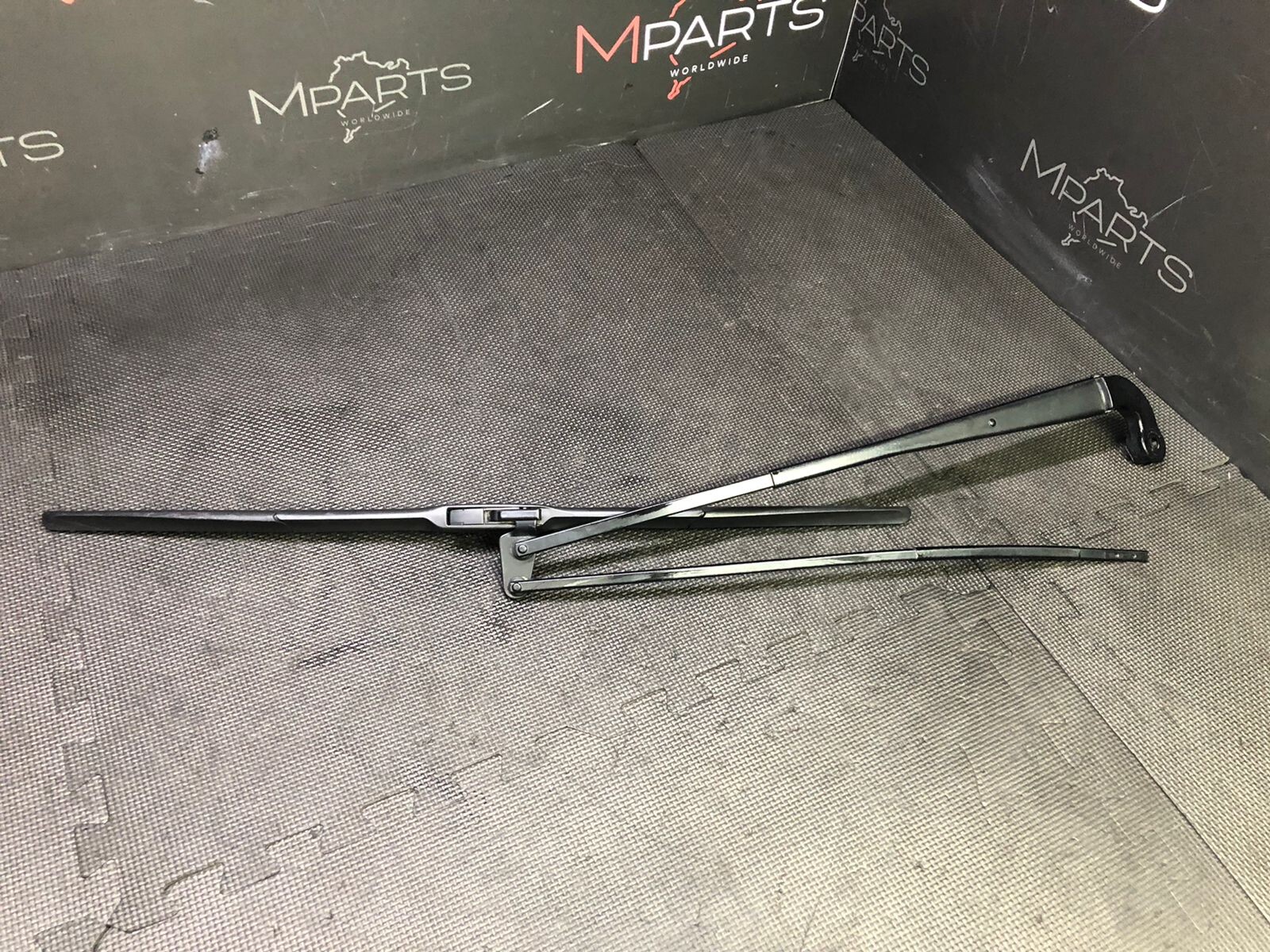 Pair Front Left Right Windshield Wiper Arms Blades 19-23 Ferrari F8 Tributo