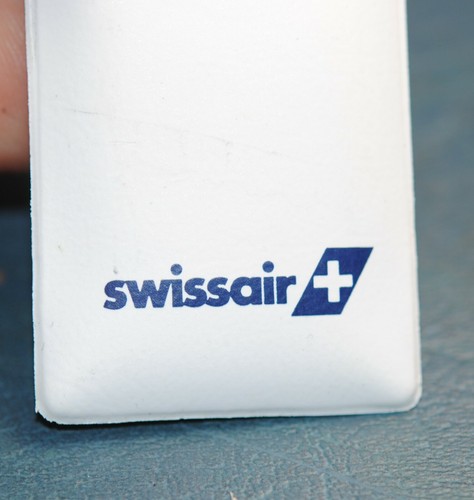 Palillos de dientes de viaje Swissair Airlines de colección como nuevos en paquete original - Imagen 2 de 3