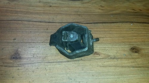 4a0399151d Motorhalterung und Getriebe (Motorhalterung) Nenustaty DE136897-75