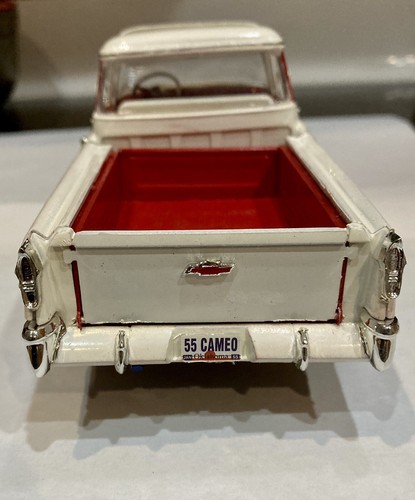 🏁 BUILT MODEL CAR White 1955 Chevy Cameo Pickup Truck 1:24 🏁 - Picture 5 of 8