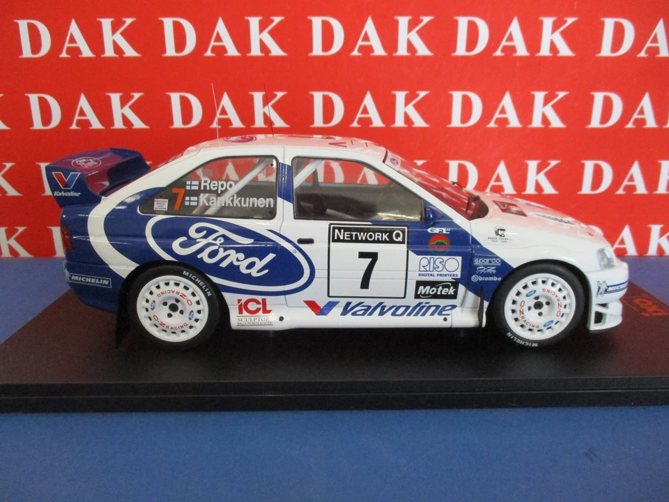 Die cast 1/18 Modellino Auto Ford Escort WRC Rally RAC 1998 J. Kankkunen - Immagine 4 di 4