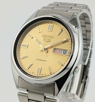 Seiko 5 Watch 7S26-0480 in Working Condition with Box and Frame Used