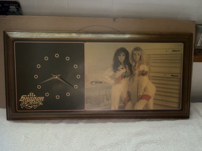 Vintage Snap-On Tools Racing Wall Clock Ft. Julie and Michelle Lacquer - Works!