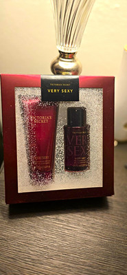 Victoria's Secret Very Sexy 2pc Travel Size Set Lotion + Body Mist