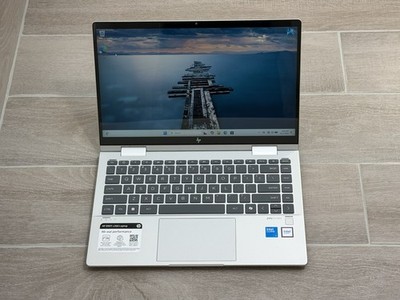 HP Envy x360 14-ES1013DX 14'' Touch Core 5 120U 8GB RAM 512GB SSD Silver Win-11